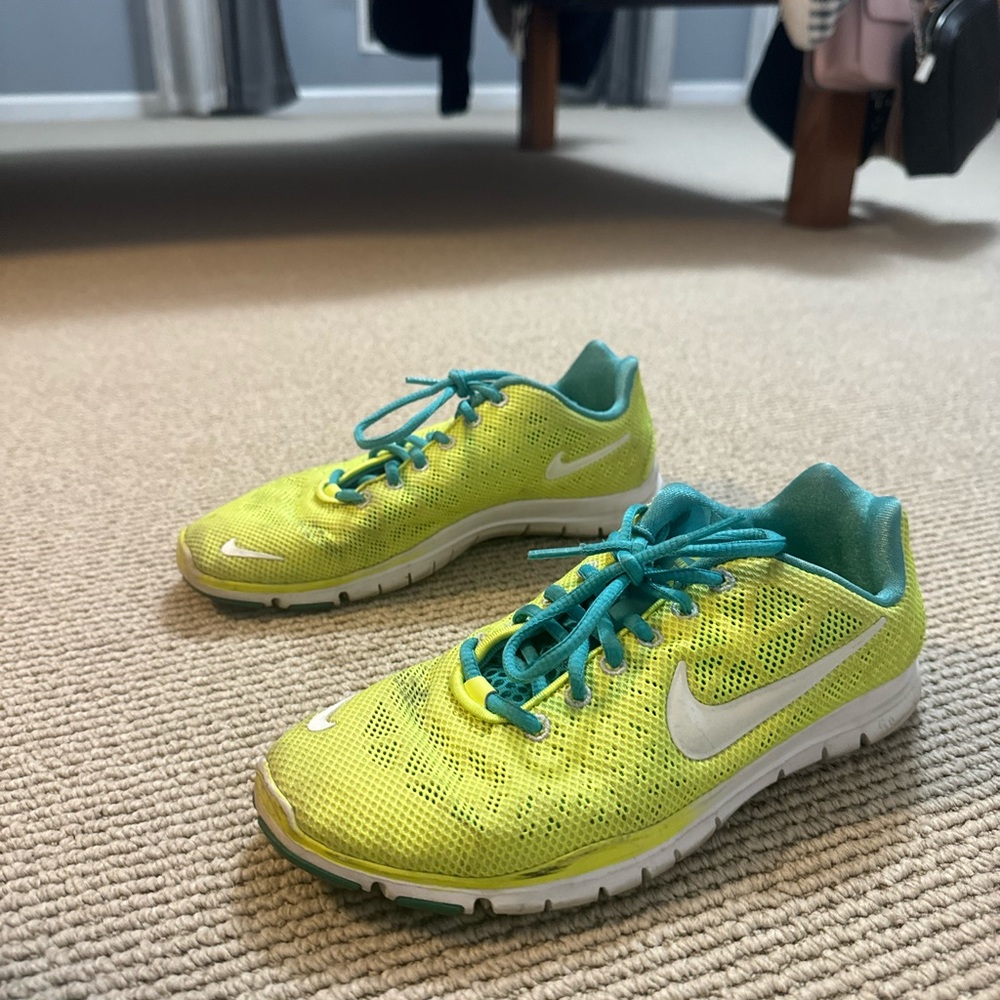 Nike Free bright green size 7 women’s